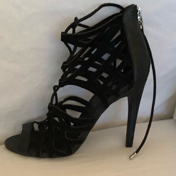 GUESS Gladiator Heels, Size 7 - Picture 9 of 9